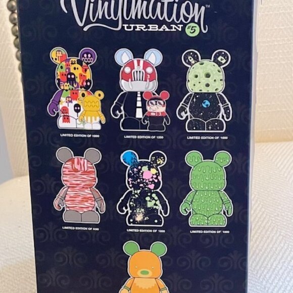 Disney Vinylmation Urban #5 Maria Clapsis 9” Vinyl Collectible Figure Orange NEW - Picture 2 of 6